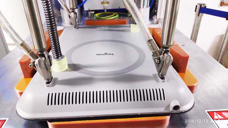 自動鎖螺絲機 自動鎖螺絲機